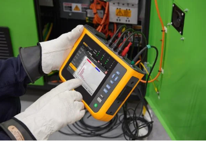 Fluke 1770 series three-phase power quality analyzer